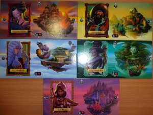 Les plateaux capitaine. Le 5ème qui se trouve en bas était un goodie offert aux premiers acheteurs du jeu (donc c'est normal si vous ne l'avez pas forcément)