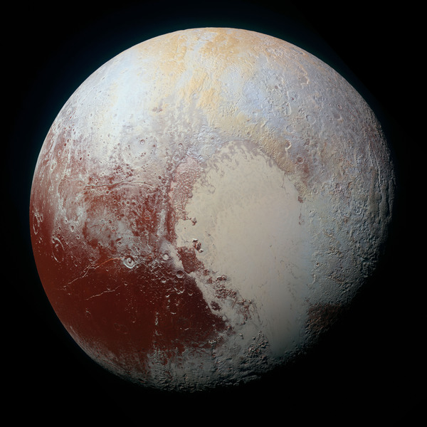 Traitement d'image Pluton par la sonde NEW HORIZONS" (NASA)
