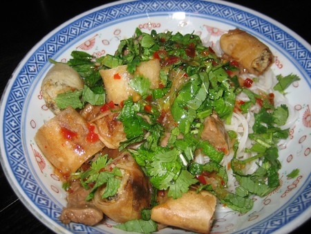 Bo  Bun (Salade de crevettes, boeuf et cruditées