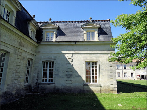 Photos de la façade de la Corderie Royale de Rochefort