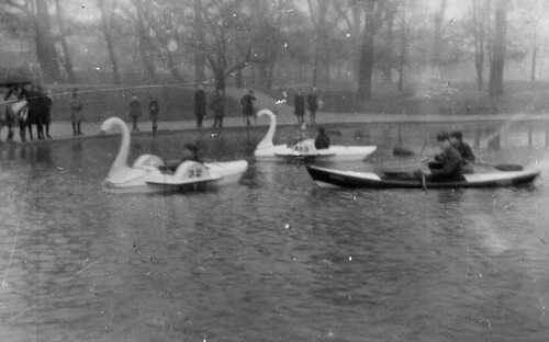 Broomfield Park 4 - the Yacht pond