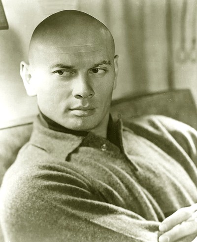 https://www.notrecinema.com/images/usercontent/star/yul-brynner-photo_43413_35798.jpg