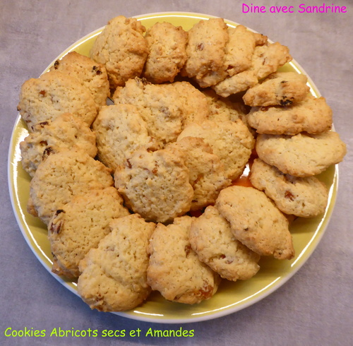 Des Cookies Abricots secs et Amandes