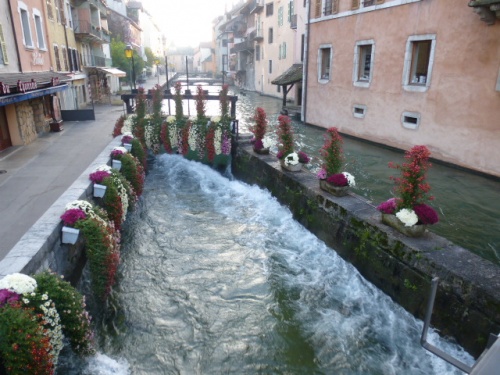       ANNECY,  LA VENISE DES ALPES