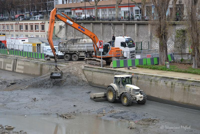 Le canal Saint-Martin poursuit sa campagne de rénovation 