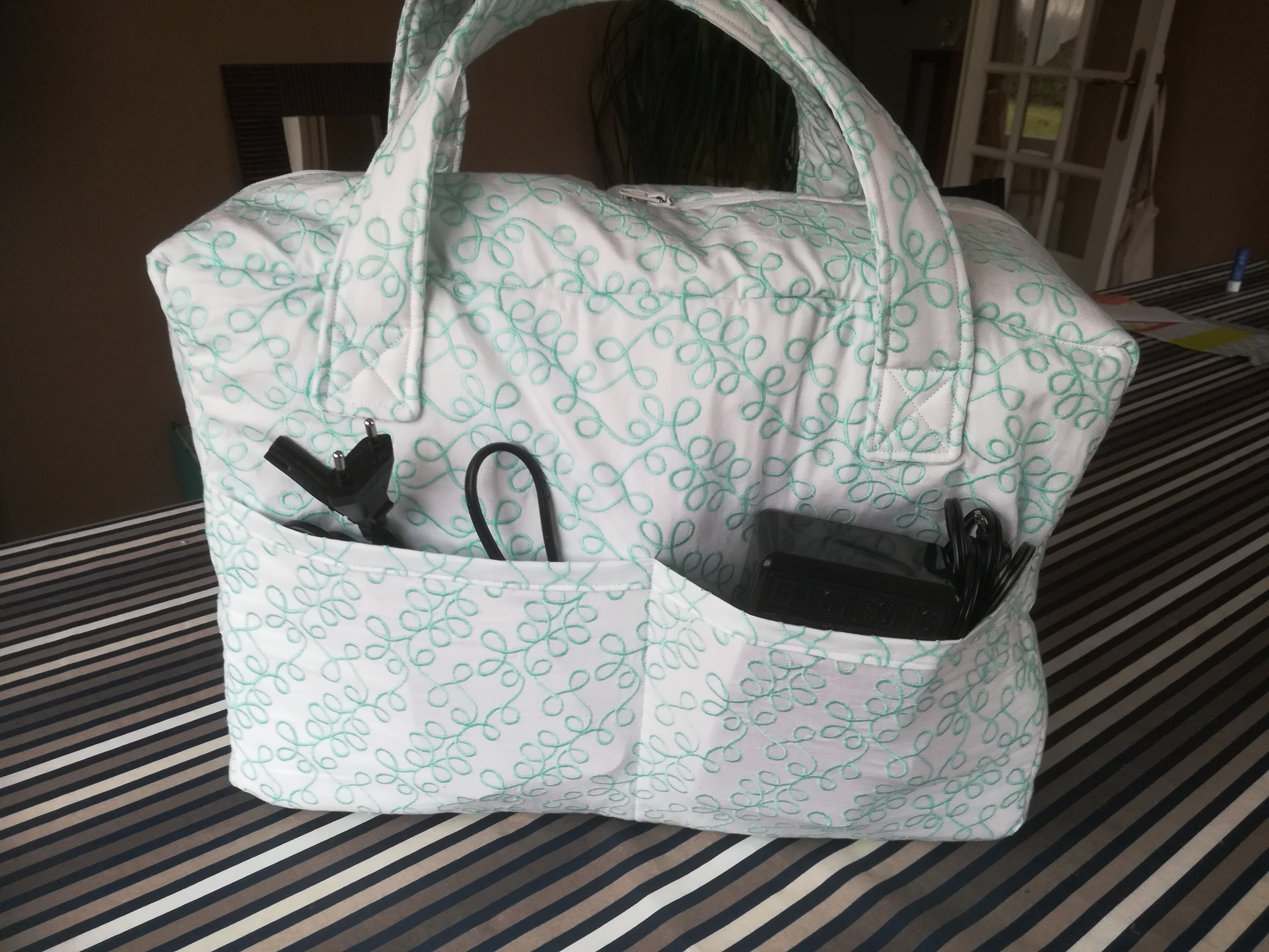 Un sac de transport pour ma machine à coudre - Les créations d'Ulane