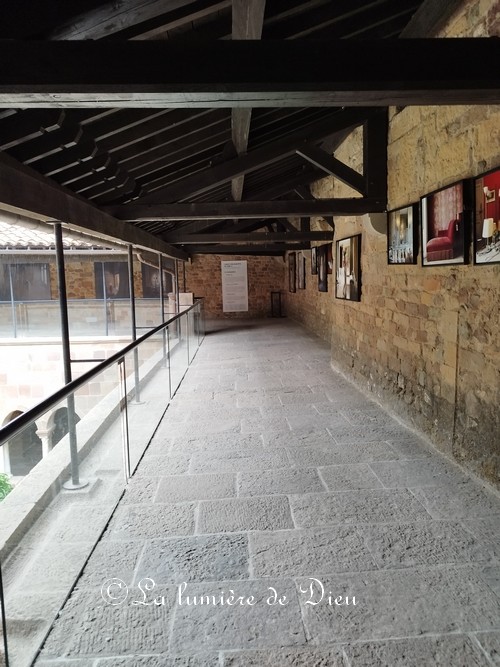 Fréjus, le cloître de la cathédrale saint Léonce