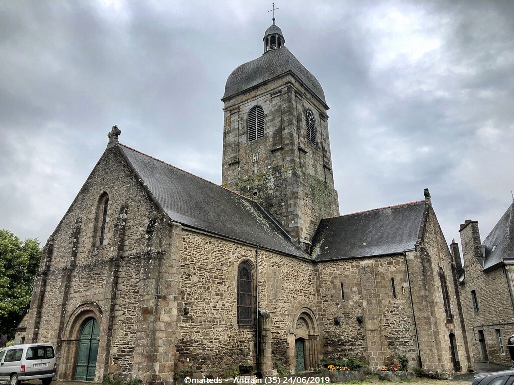 Eglise Saint-André d'Antrain (35)