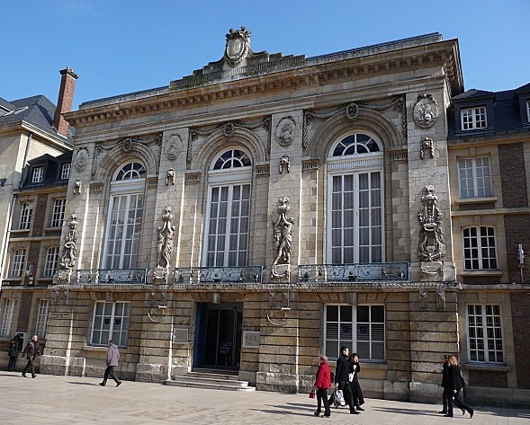 Ancien-theatre--1-.JPG