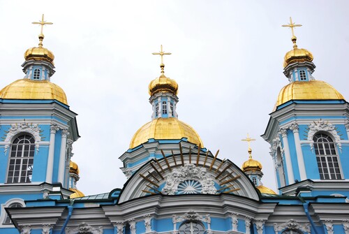 Autour de la cathédrale Saint Nicolas à Saint Petersbourg (Russie)