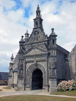 L'enclos paroissial de GUIMILIAU...