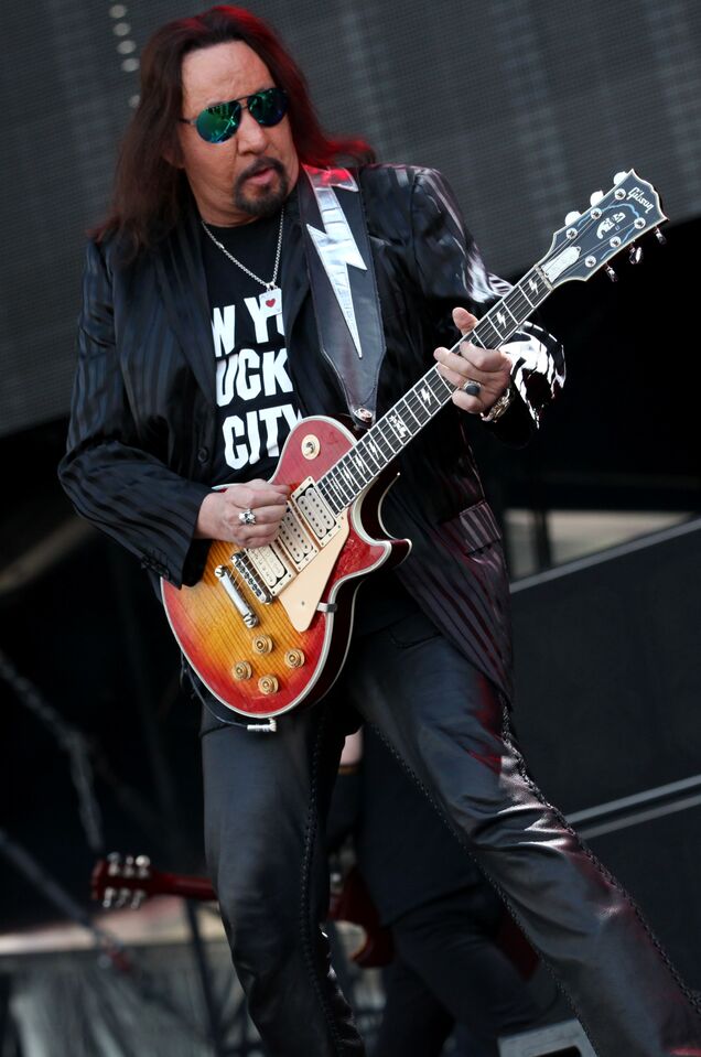 ACE FREHLEY, Deadly Pix 1