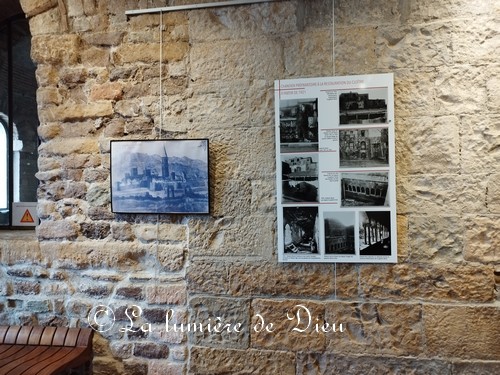 Fréjus, le cloître de la cathédrale saint Léonce