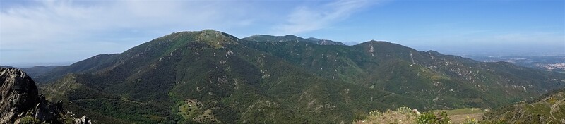 * COLLIOURE la Madeloc depuis le Col de la Serra