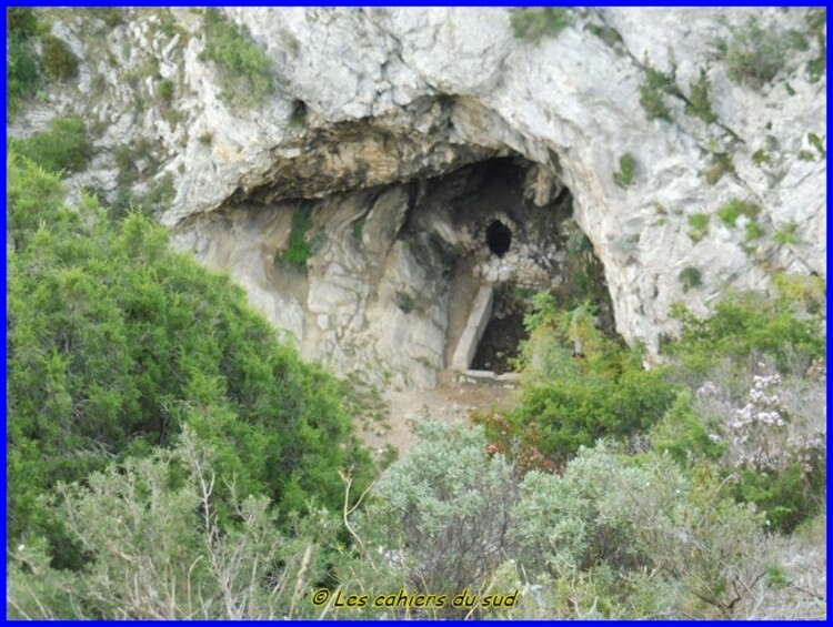 Calanques, le belvédère céleste de Titou Ninou