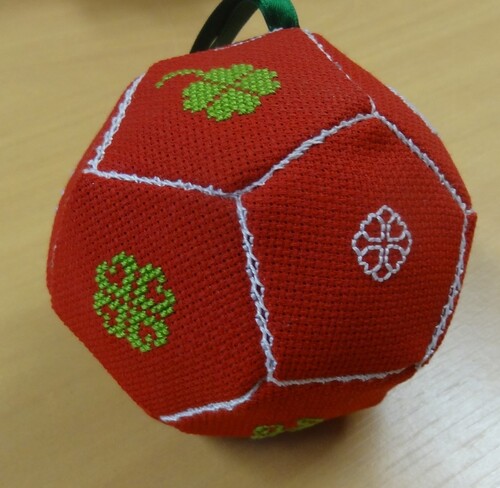 Echange boules de Noël. Décembre 2012