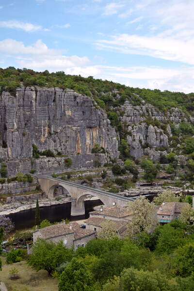 2017.04.27 Vogüé, Balazuc (département Ardèche)