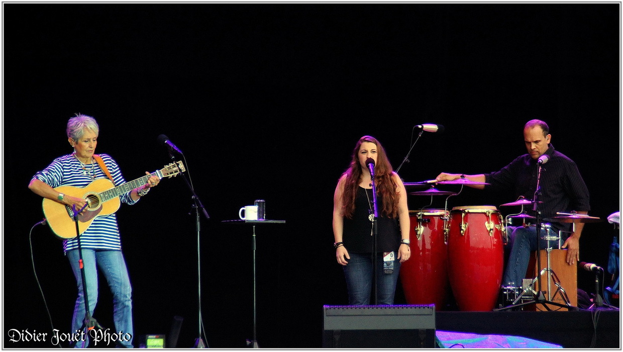 Joan Baez (1) - Festival des Vieilles Charrues 2015