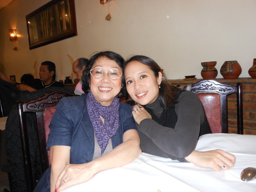 Restaurant avec Ong et Bà