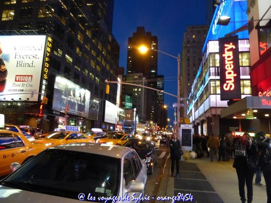 USA NEW YORK TIMES SQUARE DE NUIT