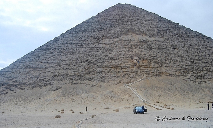 Site de Dahchour, la pyramide rouge