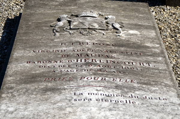 L'église et le cimetière de Belan-sur-Ource