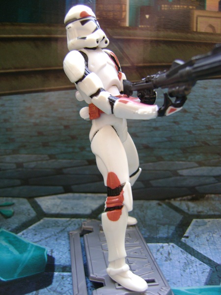 CLONE TROOPER (Build your Army Red Clone Standing)