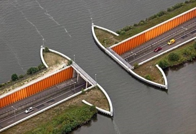 Un pont-canal ... 