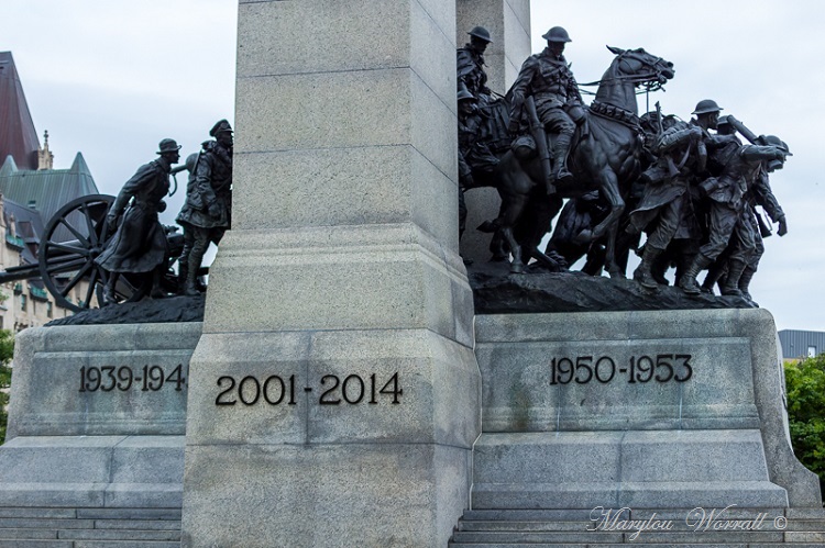 Province de l’Ontario : Ottawa les célèbres cinq et autres statues ou monuments 