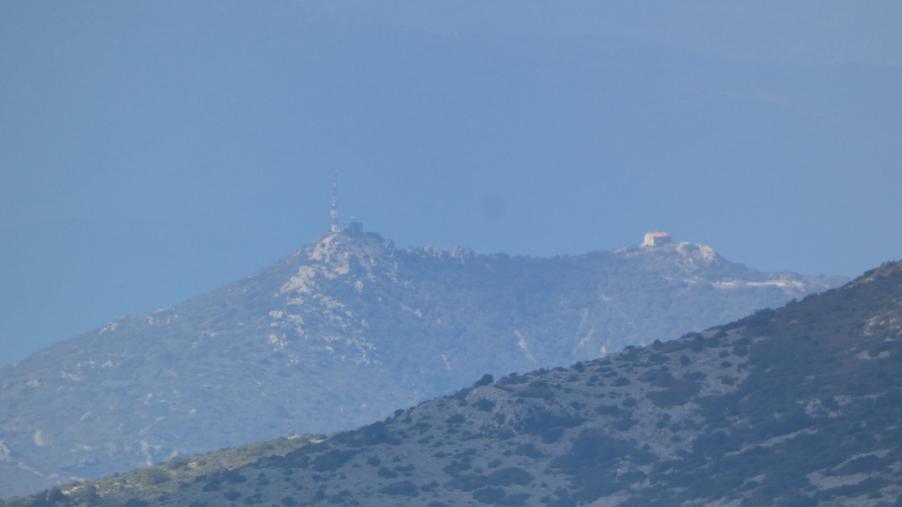 Peut être une image de montagne
