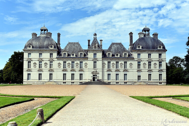 Photos de la façade du château de Cheverny