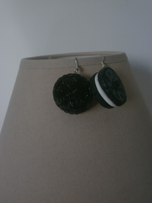 Boucles d'oreilles biscuits.