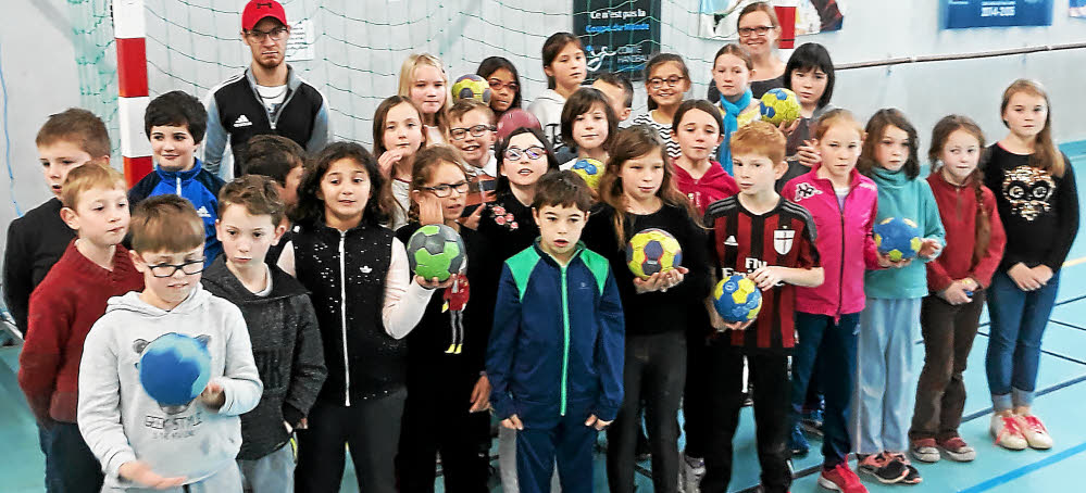 Vendredi, les écoliers ont participé à leur dernière séance de handball.