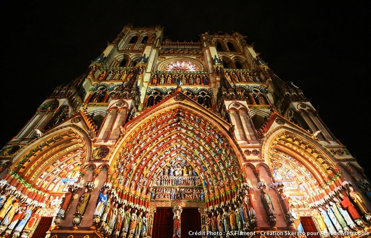 La cathédrale d'Amiens dans son habit de décembre