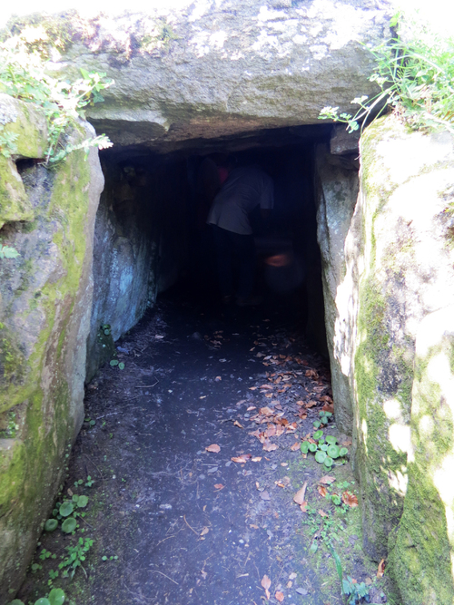 Après la trempette la recherche des dolmens