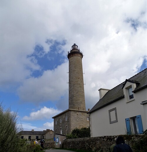 Quya part en voyage à l'ïle de Batz