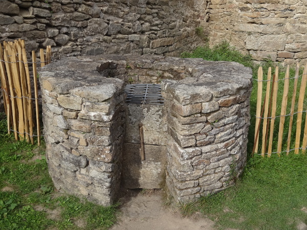 L'intérieur du chateau de Ranrouet(suite)