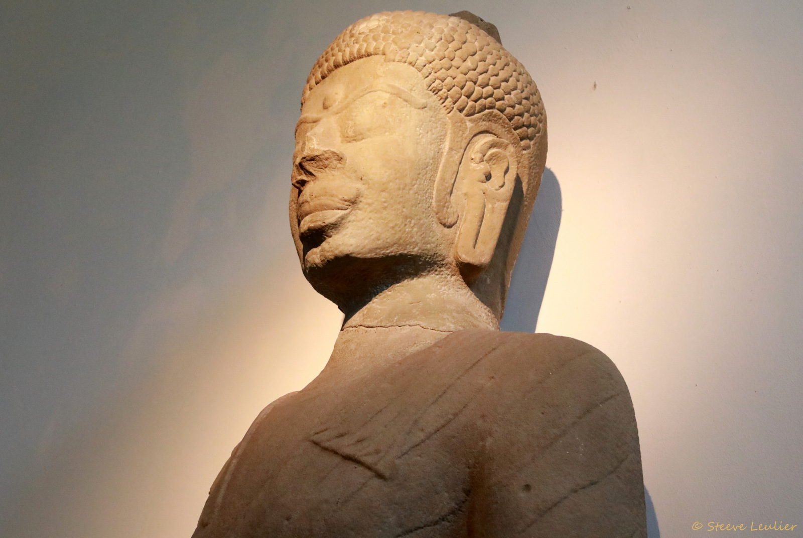 R/ésine D/écor Zen Bouddha Sculpture /À La Main ZCQBCY Bouddha dans Le Palm Statue Bouddha dans La Main Accueil Figurine Moderne Ornement De Bureau D/écoration Accessoires Cadeau De No/ël,A