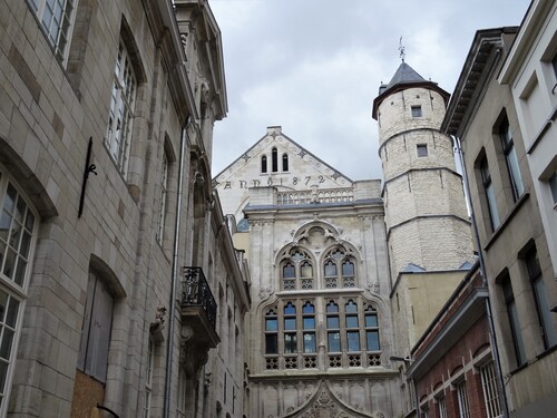 Promenade autour de l'église zaint Zarles Borromée (photos)
