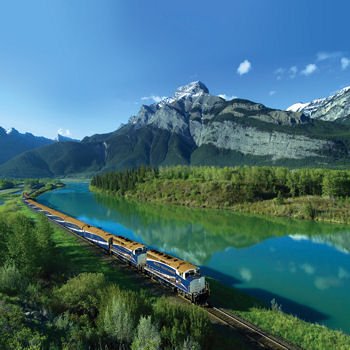 le rocky mountaineer traverse les régions extrêmes du canada 