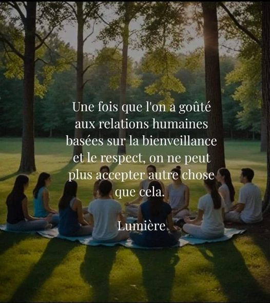 Peut être une image de 10 personnes et texte