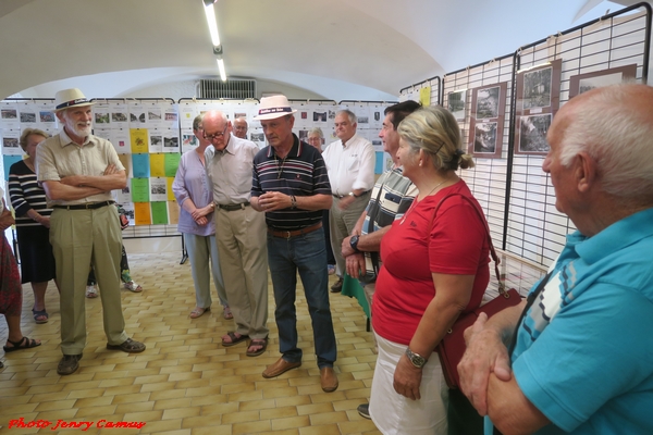 Les Amis du Châtillonnais ont fêté la parution de leur 300 ème "cahier", avec une exposition rétrospective