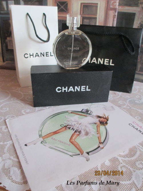 Parfums et Affiches "CHANCE" de chez CHANEL......