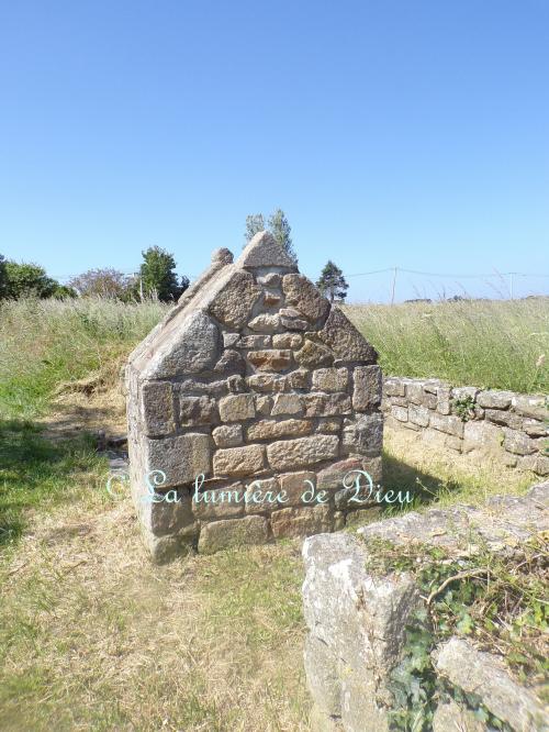 Plouharnel, la grotte du Plasker