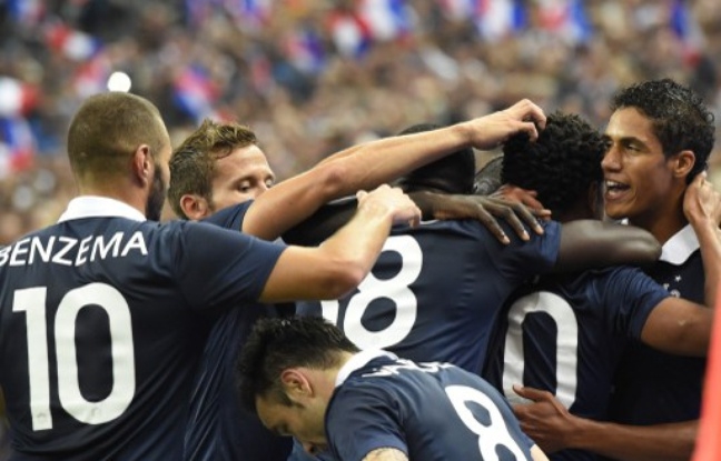 648x415_joie-bleus-apres-but-victorieux-loic-remy-lors-match-amical-france-espagne-1-0-4-septembre-2014-stade-france