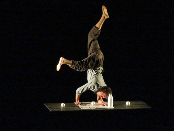 "Au bord du vide" un spectacle poétique des Arts du Cirque a ravi les spectateurs !