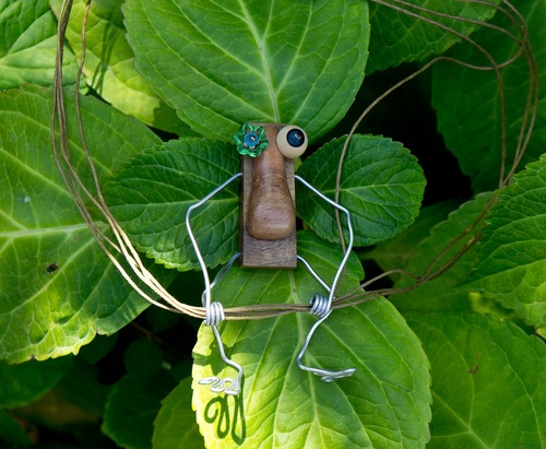 Back to the trees! --- Pendentif acrobate