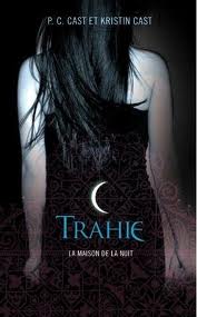 tome 2 : trahie