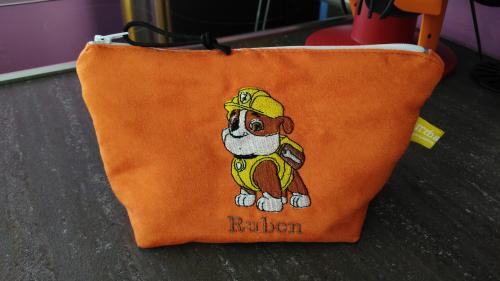 Nouvelle Pochette