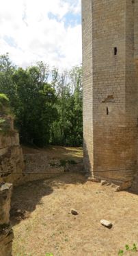 "Deux châteaux-forts de l'Auxois, Thil et Montigny-Montfort" , un notule d'histoire de Dominique Masson